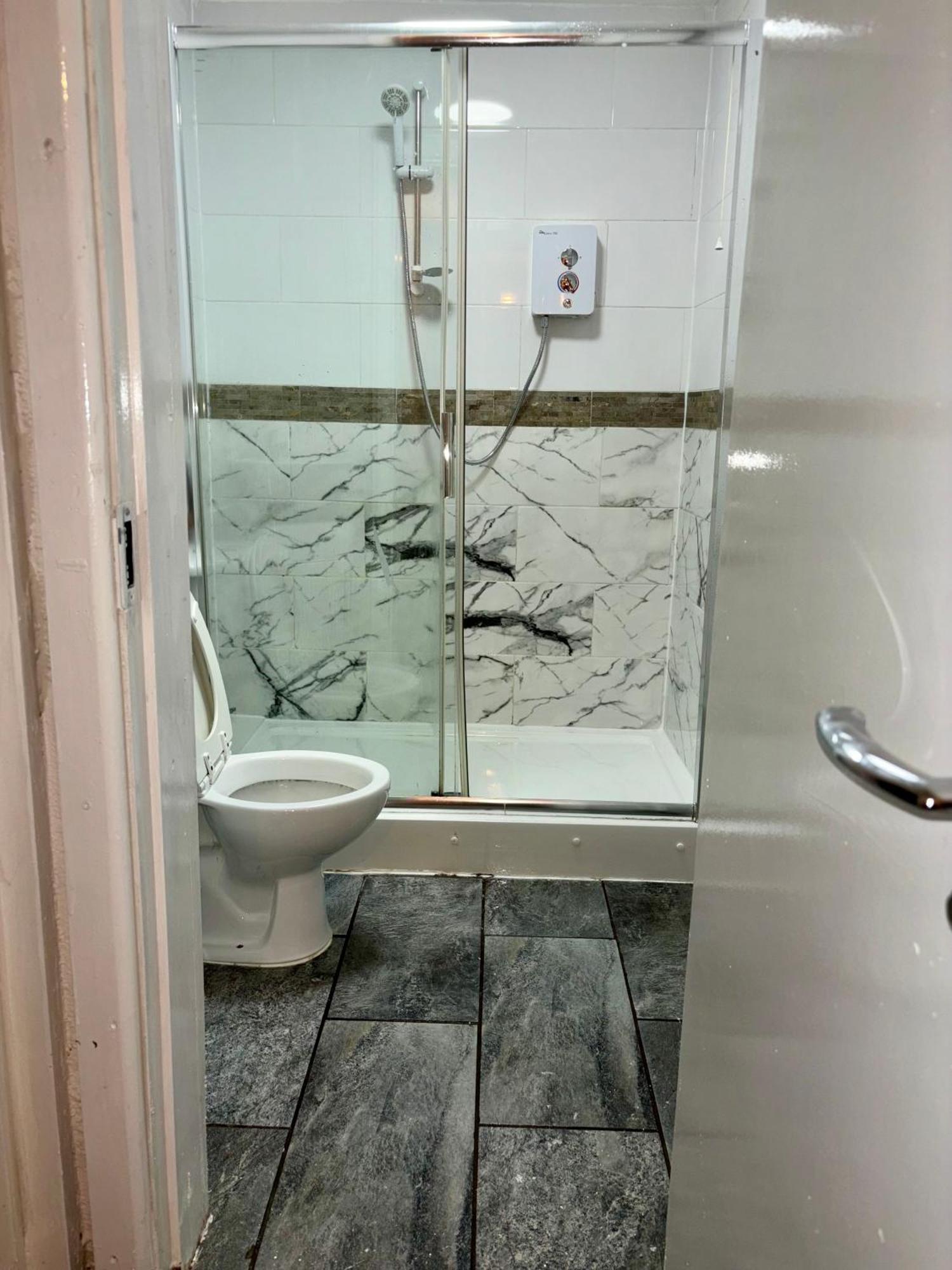 فندق Stainless Guests House دادلي المظهر الخارجي الصورة