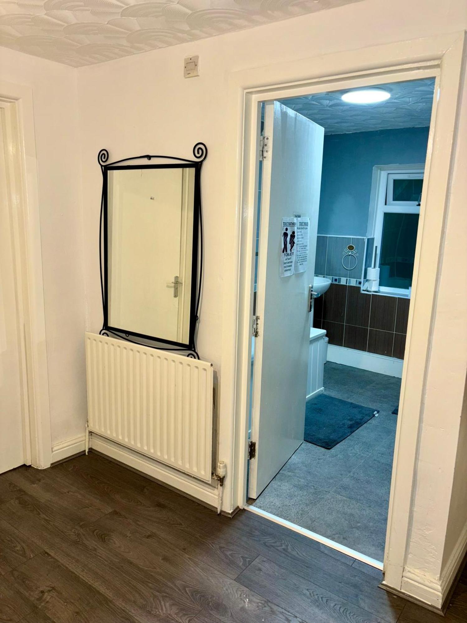 فندق Stainless Guests House دادلي المظهر الخارجي الصورة
